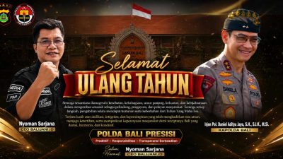 Kapolda Bali Irjen Pol. Daniel Adityajaya saat menerima ucapan selamat ulang tahun dari CEO Balijani.id Nyoman Sarjana