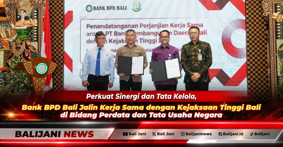 Direktur Utama Bank BPD Bali I Nyoman Sudharma dan Kepala Kejati Bali Setiawan Budi Cahyono saat menandatangani naskah Perjanjian Kerja Sama di Denpasar