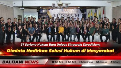 Dekranasda dan Rektor Unipas Singaraja Dr I Nyoman Gede Remaja SH MH saat prosesi penyerahan ijazah dan yudisium 37 Sarjana Hukum di Aula Unipas Singaraja