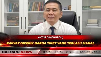 Pesawat komersial sedang melakukan pengisian bahan bakar avtur di apron bandara sebagai ilustrasi tingginya beban biaya operasional penerbangan