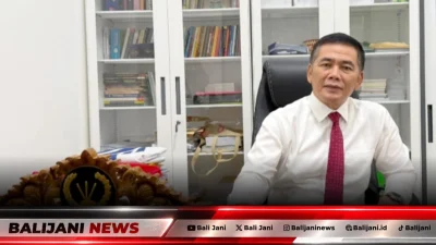 Massa aksi mahasiswa berunjuk rasa damai menuntut pengesahan RUU Perampasan Aset di depan Gedung DPR RI Jakarta.