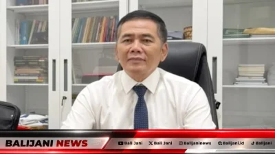 Massa aksi unjuk rasa damai di Jakarta yang dijaga ketat oleh aparat kepolisian demi menjaga kemurnian suara rakyat.