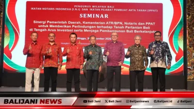 Gubernur Bali Wayan Koster saat menjadi Keynote Speaker seminar perlindungan tanah pertanian di Denpasar