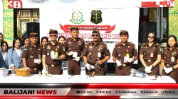 Kejari Buleleng Musnahkan Barang Bukti 35 Perkara Pidana Umum yang Telah Inkracht