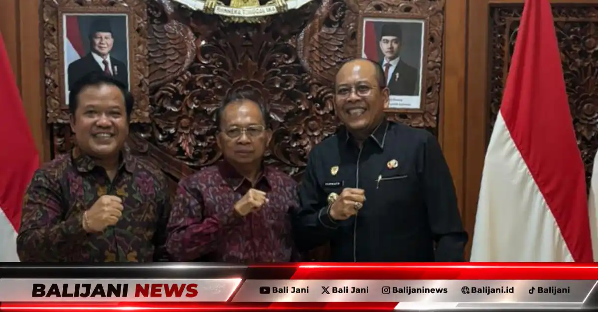 Gubernur Bali Wayan Koster memimpin rapat koordinasi penyerahan tata kelola PLTS Bangli dan Karangasem kepada PT PLN UID Bali di Denpasar