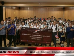 Menyemai Demokrasi sejak Dini, KPU Buleleng Edukasi Pemilih Pemula di SMKN 1 Tejakula