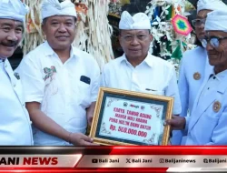 Gubernur Wayan Koster Hadiri Puncak Karya Panca Wali Krama Ulun Danu Batur, Rawat Kesucian Alam Bali