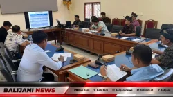 Pastikan Proyek Tepat Waktu, Tim Datun Kejari Buleleng Kawal Evaluasi Pembangunan Jalan
